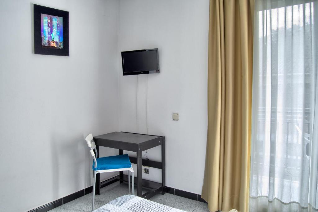 Hostal Bonavista Blanes Phòng bức ảnh